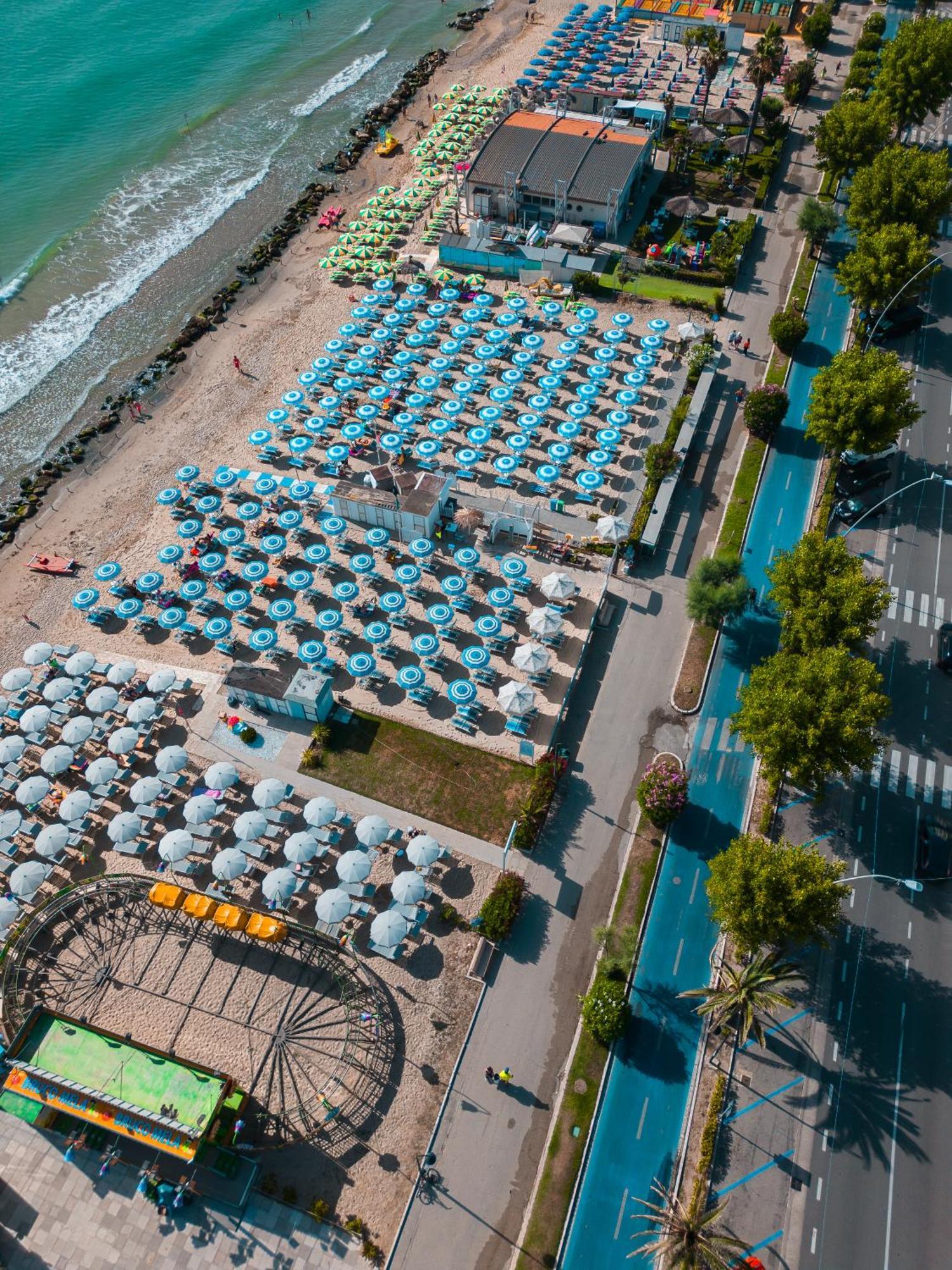 Hotel Joli Alba Adriatica Exterior foto